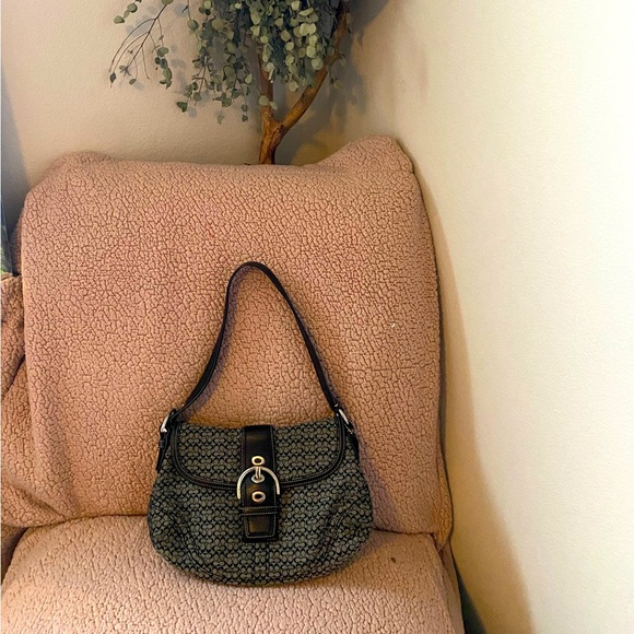 90s Coach Canvas & Leather Shoulder Bag - Picture 1 of 5
